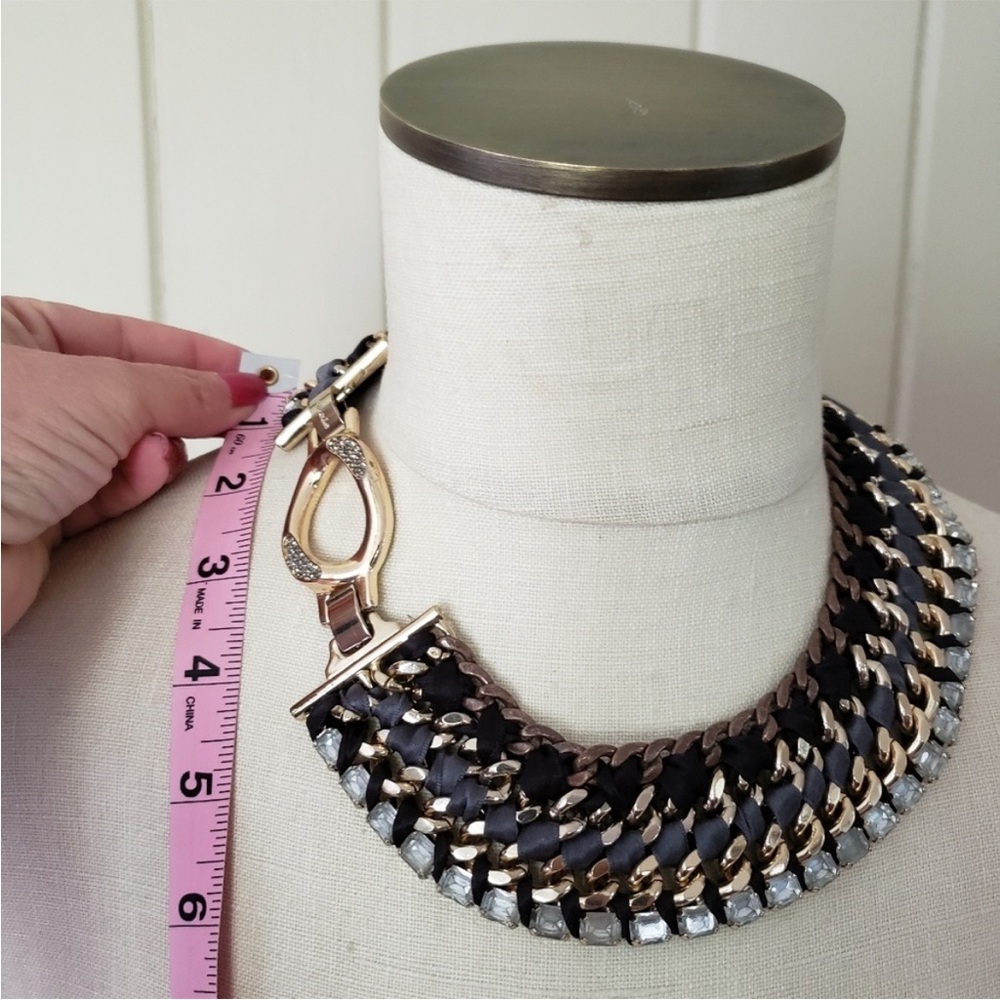 Retired Stella & Dot Tempest Bib Necklace - Picture 16 of 16